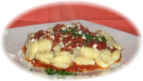 gnocchi di patate con sugo di pecora o castrato